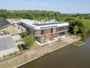 Derckx_Dolmans_BASE_04_s